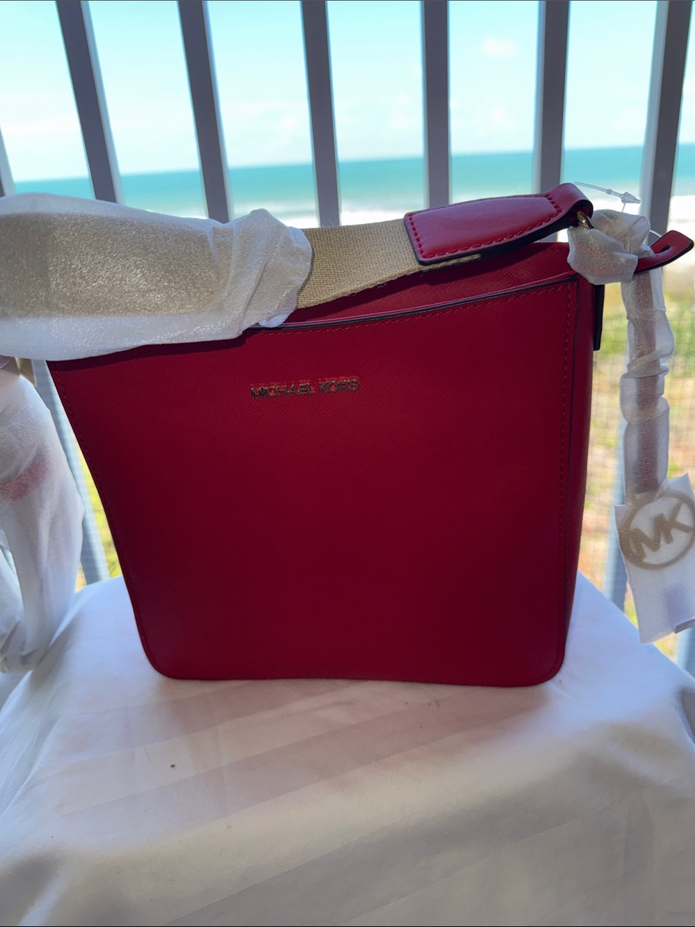 NWT - Michael Kors Small Jet Set Crossbody with Gold Hardware, Bright Red.